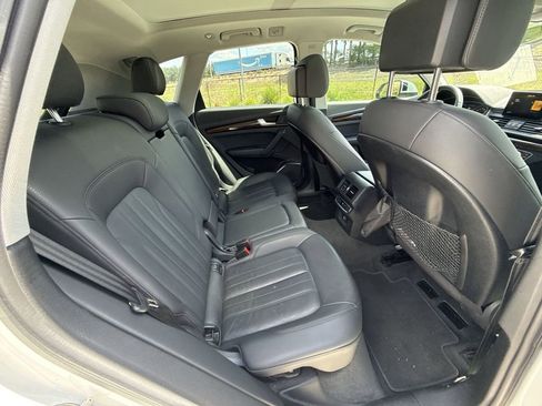 Used 2020 Audi Q5 2.0T Premium w/ Convenience Package AWD/4WD image 17