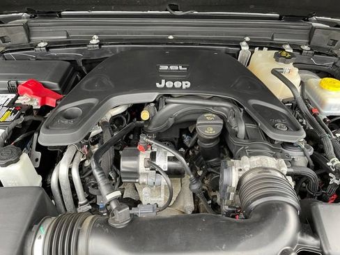 Used 2021 Jeep Wrangler Unlimited Sport AWD/4WD image 27