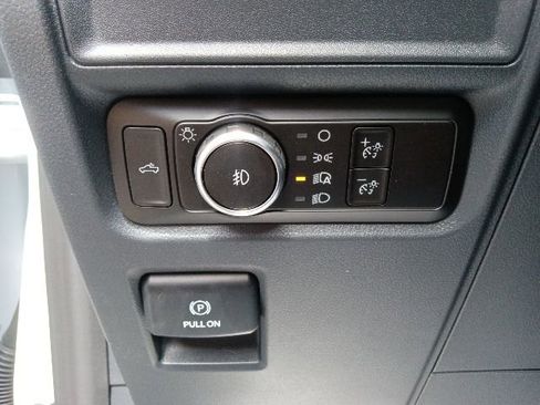 New 2026 Ford F150 XLT w/ XLT Black Appearance Package AWD/4WD image 17