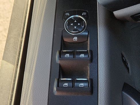 Used 2020 Ford F250 XLT image 9