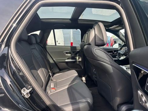 Used 2026 Mercedes-Benz GLC 350e GLC 350e image 22
