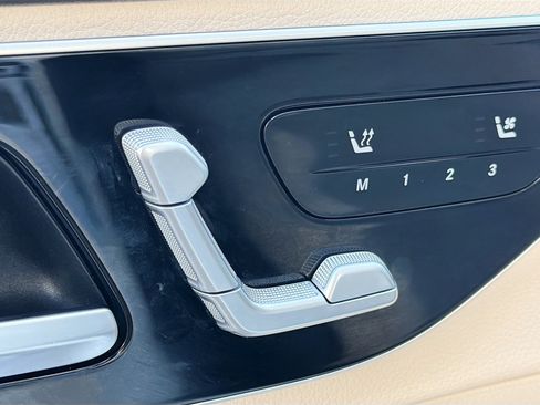 Used 2022 Mercedes-Benz C 300 Sedan image 24