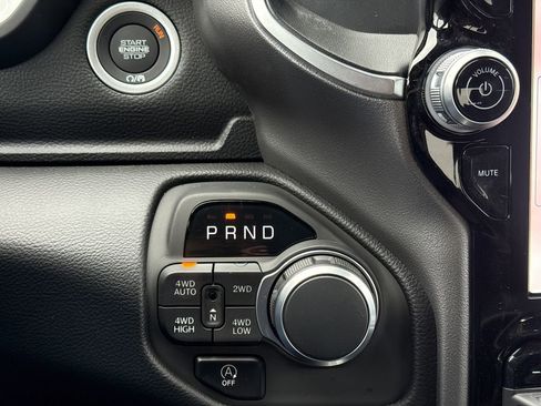 New 2026 RAM 1500 4x4 Crew Cab image 26