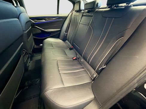 Used 2017 BMW 530i RWD image 13