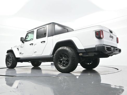 Used 2022 Jeep Gladiator Sport AWD/4WD image 43