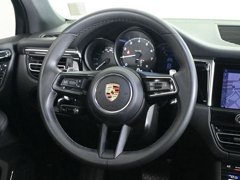 Certified 2024 Porsche Macan AWD/4WD image 12