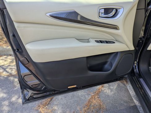 Used 2019 INFINITI QX60 Pure image 10