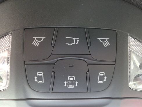 Used 2023 Chrysler Pacifica Touring-L w/ S Appearance Package FWD image 24