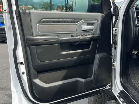 Used 2019 RAM 2500 Big Horn AWD/4WD image 9