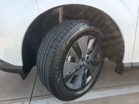 Certified 2025 Nissan Murano SL image 33