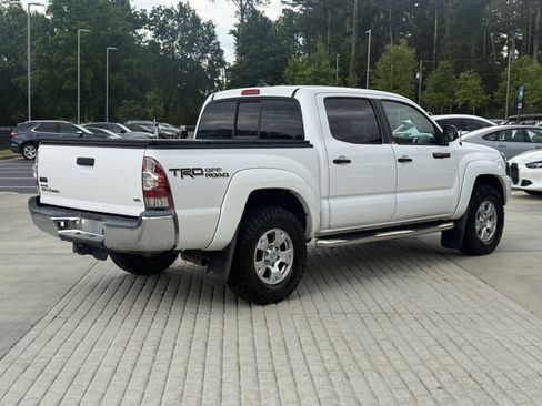 Used 2015 Toyota Tacoma 4x4 Double Cab w/ TRD Off-Road Package image 3