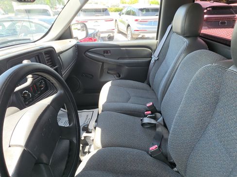 Used 2007 Chevrolet Silverado 1500 W/T RWD image 11