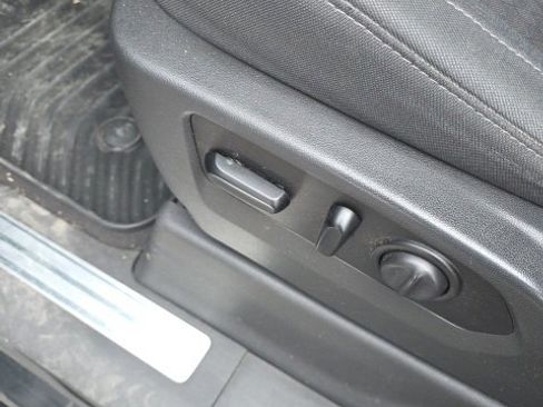 Used 2021 Chevrolet Silverado 1500 LT w/ Safety Package image 10