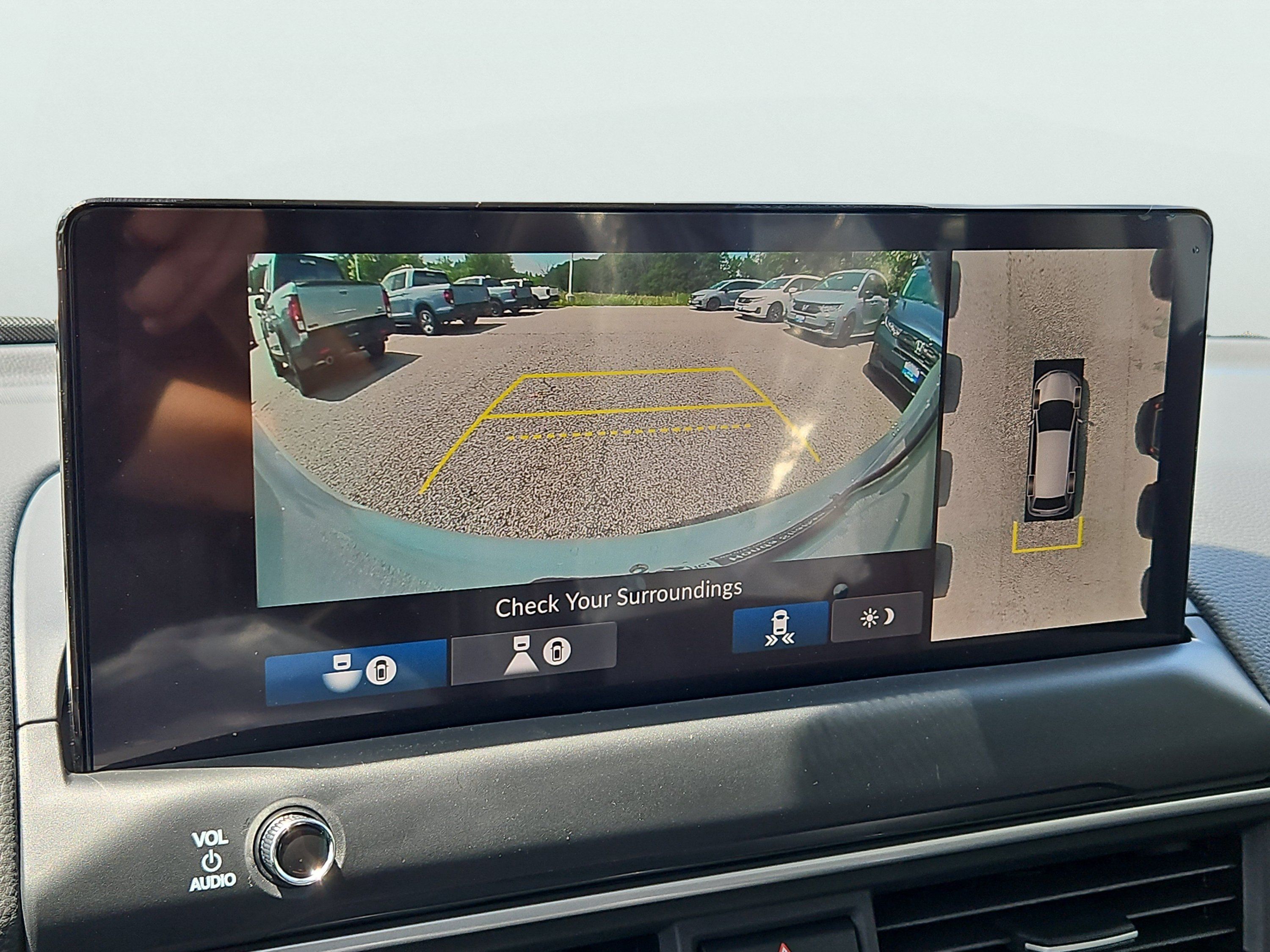 New 2026 Honda Pilot Touring image 8