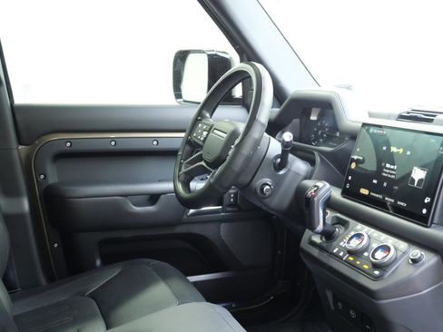 Used 2022 Land Rover Defender 110 X-Dynamic HSE AWD/4WD image 30