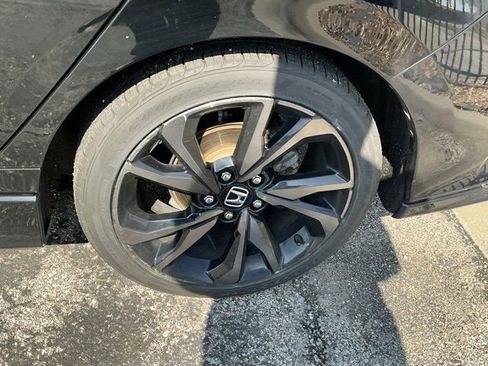 Used 2017 Honda Civic Sport Touring image 15