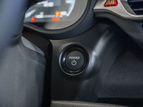 New 2026 Toyota Sienna Platinum image 28