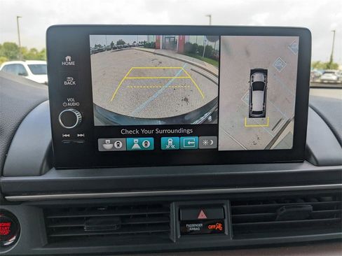 Used 2024 Honda Pilot Elite image 18