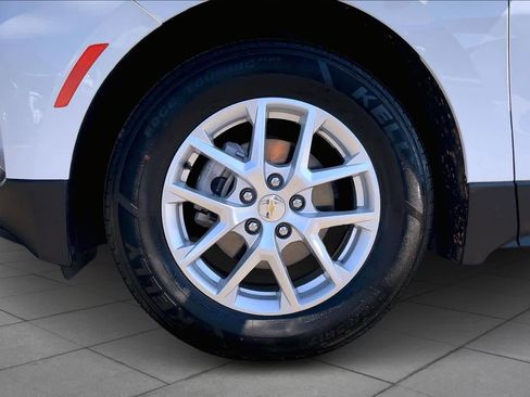 Used 2024 Chevrolet Equinox LT image 11