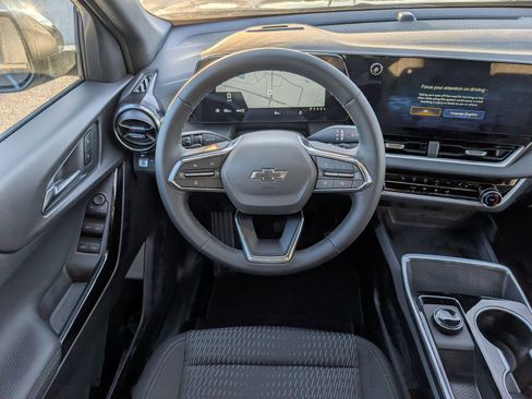 New 2026 Chevrolet Equinox LT w/ Midnight Edition image 13