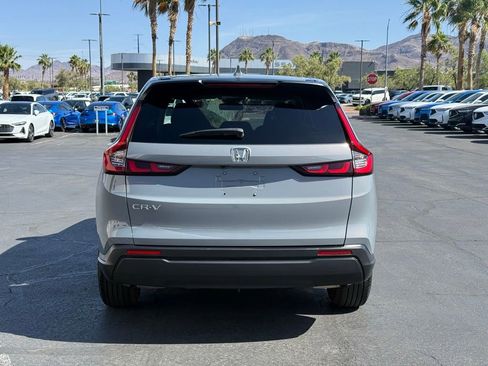 Used 2025 Honda CR-V LX image 4