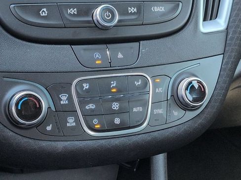 Used 2024 Chevrolet Malibu LT FWD image 23