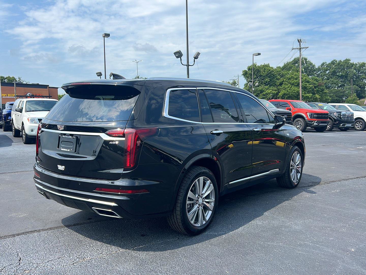 Used 2024 Cadillac XT6 Premium Luxury AWD/4WD image 6
