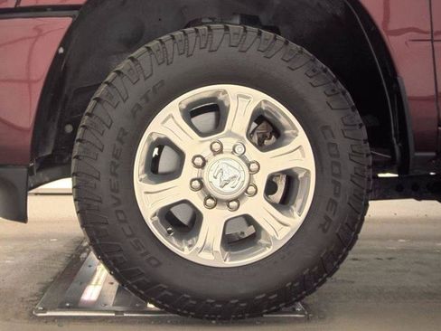 Used 2022 RAM 2500 Big Horn w/ Level A Equipment Group AWD/4WD image 9