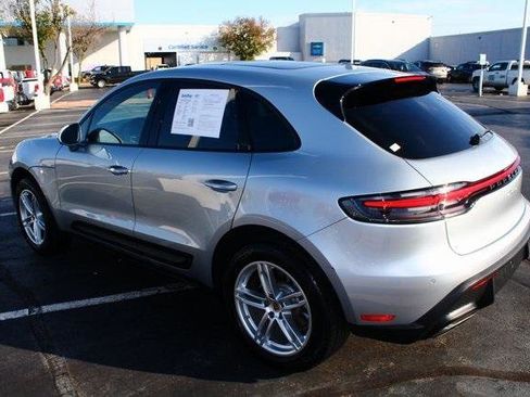 Used 2024 Porsche Macan w/ Premium Plus Package image 10