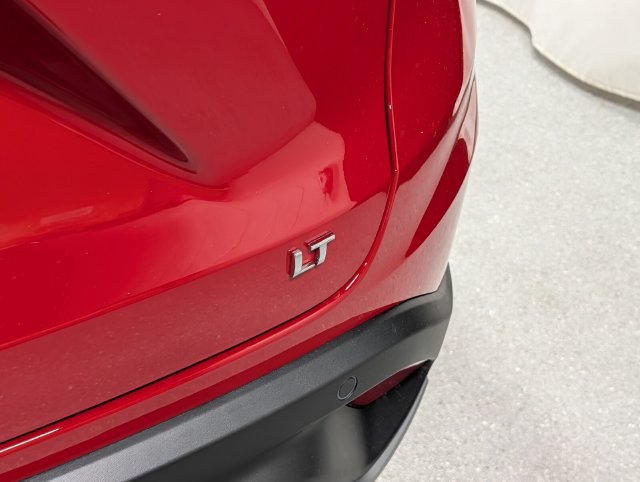 New 2026 Chevrolet Trax LT w/ Sunroof Package FWD image 5