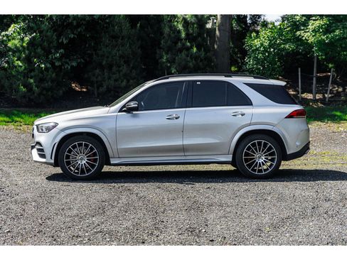 Used 2021 Mercedes-Benz GLE 350 w/ AMG Line Exterior image 4