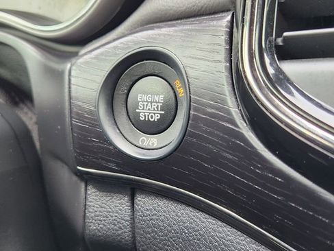 Used 2019 Jeep Grand Cherokee High Altitude RWD image 18