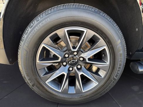 Used 2021 Chevrolet Tahoe Z71 image 39