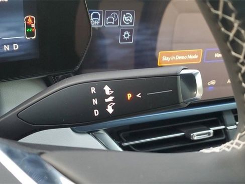 New 2026 Chevrolet Equinox EV LT image 15