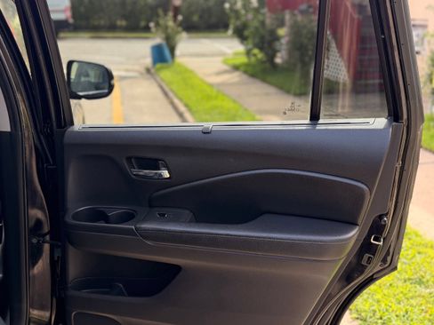 Used 2019 Honda Pilot Touring image 21