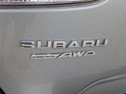 Used 2022 Subaru Forester Premium AWD/4WD image 9