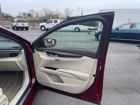 Used 2016 Cadillac XTS Luxury image 17