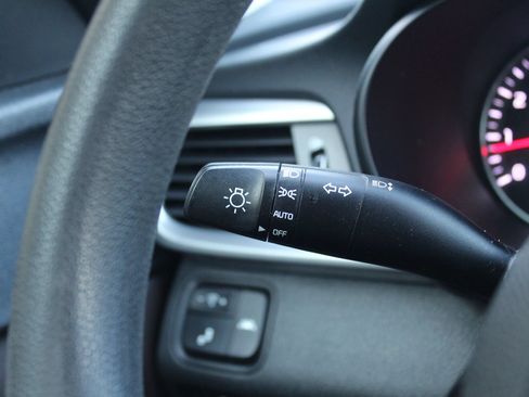 Used 2019 Kia Optima LX FWD image 27
