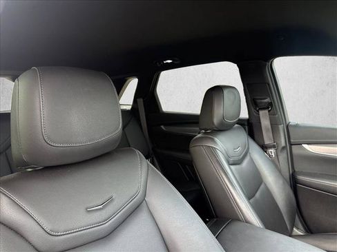 Used 2024 Cadillac XT5 Luxury FWD image 14