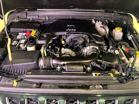 Used 2021 Jeep Gladiator Overland w/ Popular Equipment Package AWD/4WD image 31