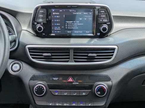 Used 2020 Hyundai Tucson Value FWD image 16