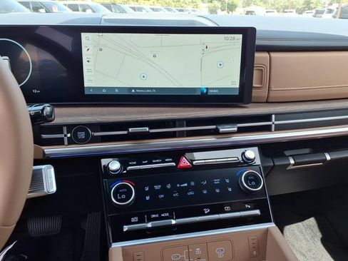 New 2027 Hyundai Santa Fe Limited FWD image 17