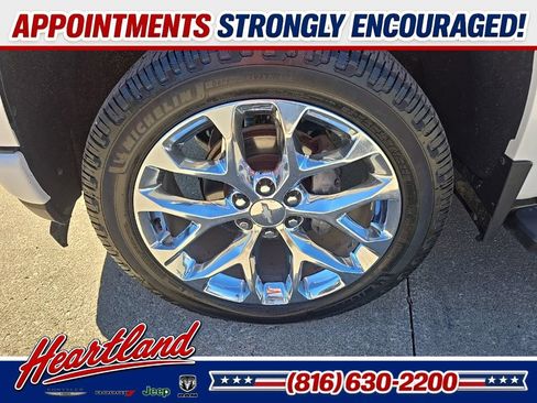 Used 2019 Chevrolet Silverado 1500 High Country w/ Safety Package II AWD/4WD image 38