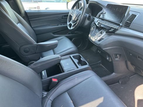 Used 2025 Honda Odyssey Sport-L image 18