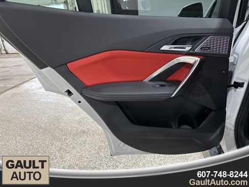 Certified 2025 BMW X2 xDrive28i image 13