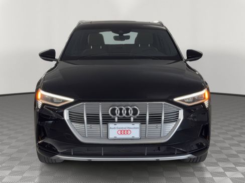 Used 2022 Audi e-tron Premium image 6