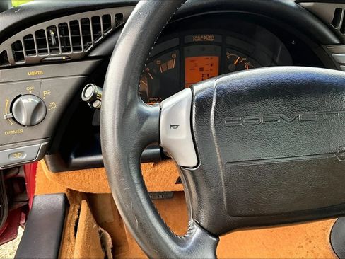 Used 1990 Chevrolet Corvette Coupe RWD image 10