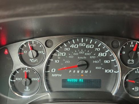 Used 2019 Chevrolet Express 2500 Extended w/ Driver Convenience Package RWD image 20