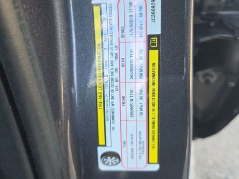 Used 2018 Jeep Grand Cherokee Limited image 22