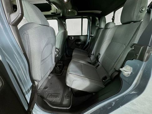 New 2026 Jeep Gladiator Sport image 26